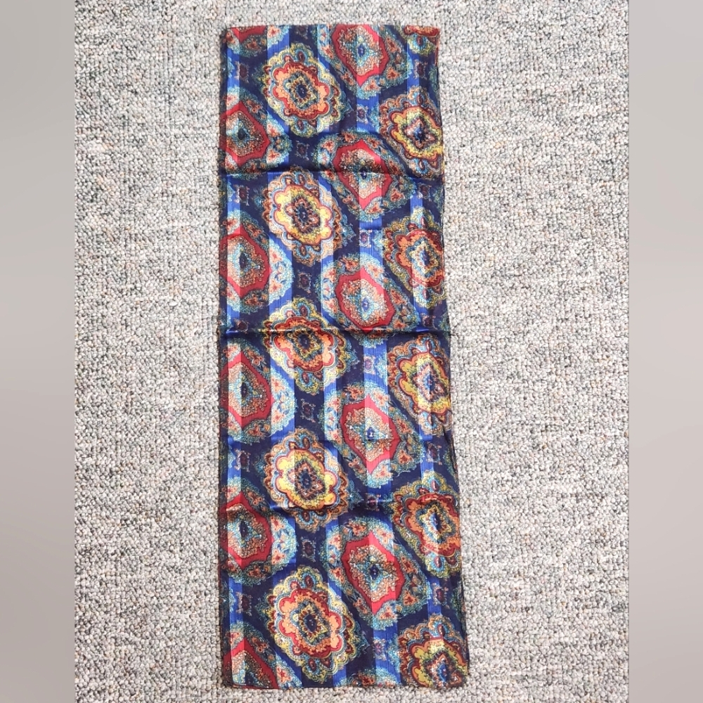 Bloomingdale's Paisley Medallion Silk Oblong Scarf